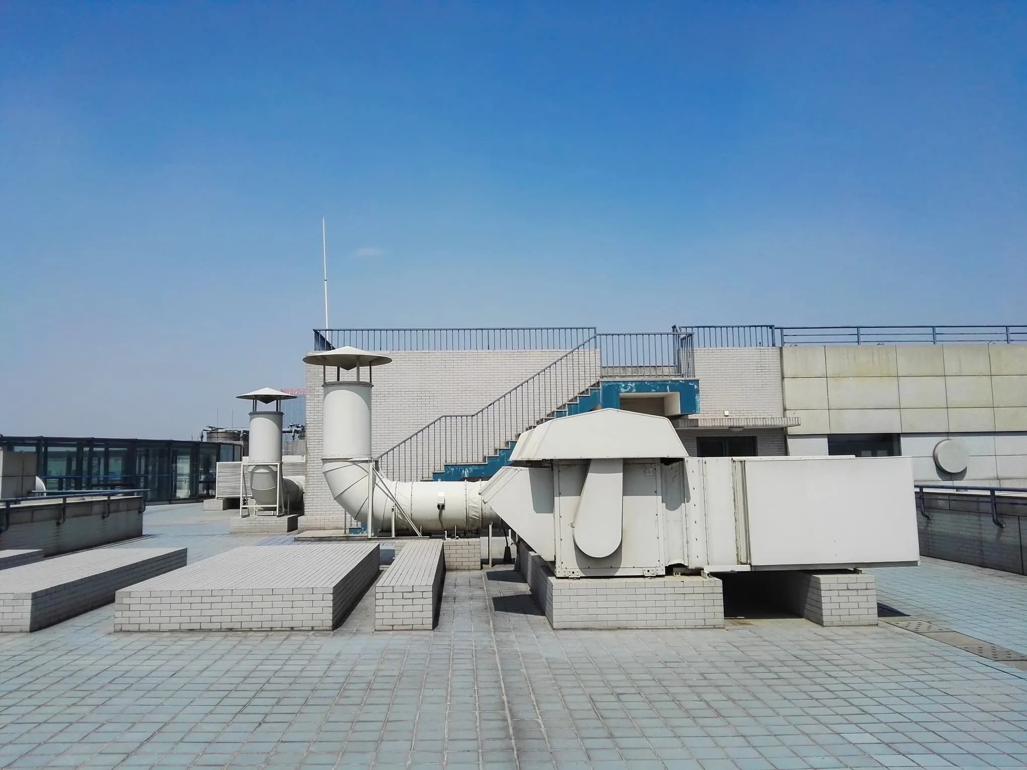 Système de ventilation en toiture pour comparer les solutions VMC