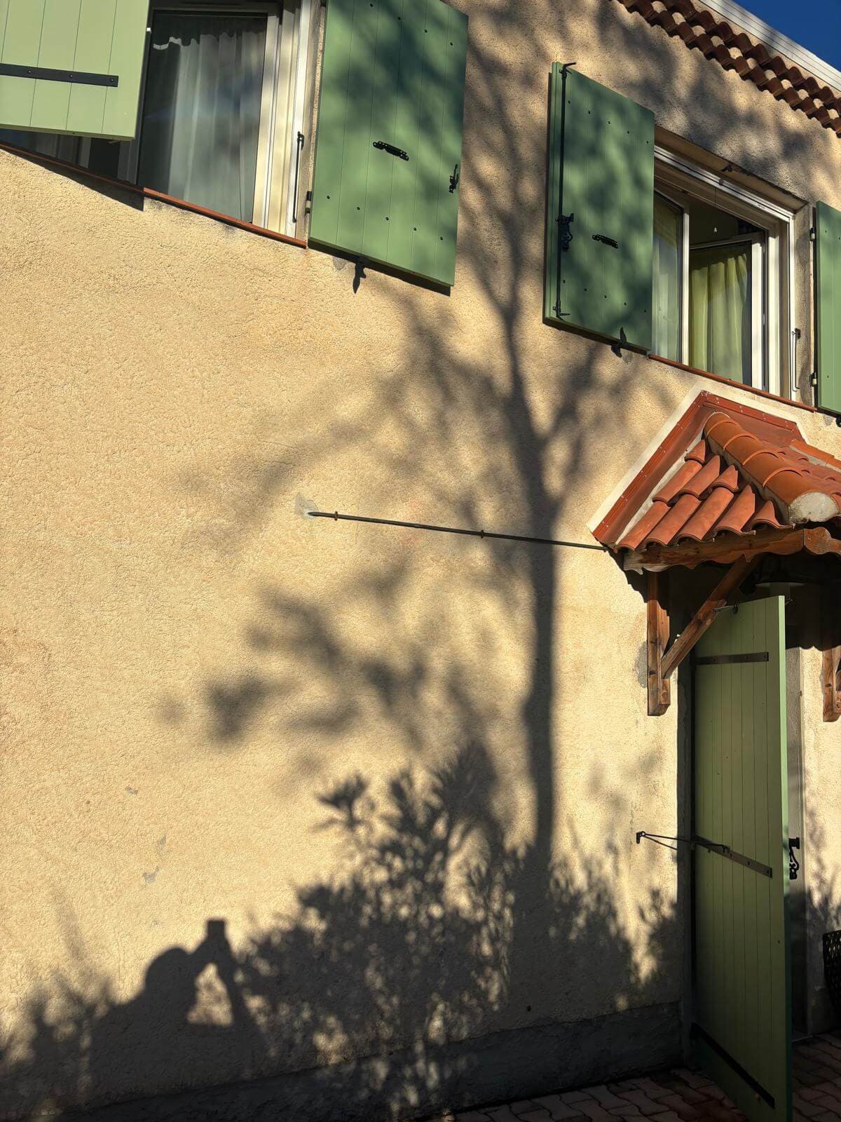 Installation climatisation unité extérieure - Avant